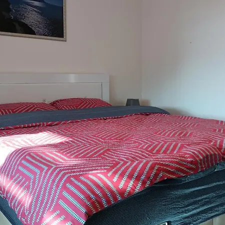 2-room In A Luxury Lägenhet
