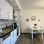 2-room In A Luxury アパート アランヤ